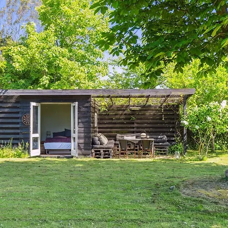 Beautiful Family Summer House In Nyaraló Vejby